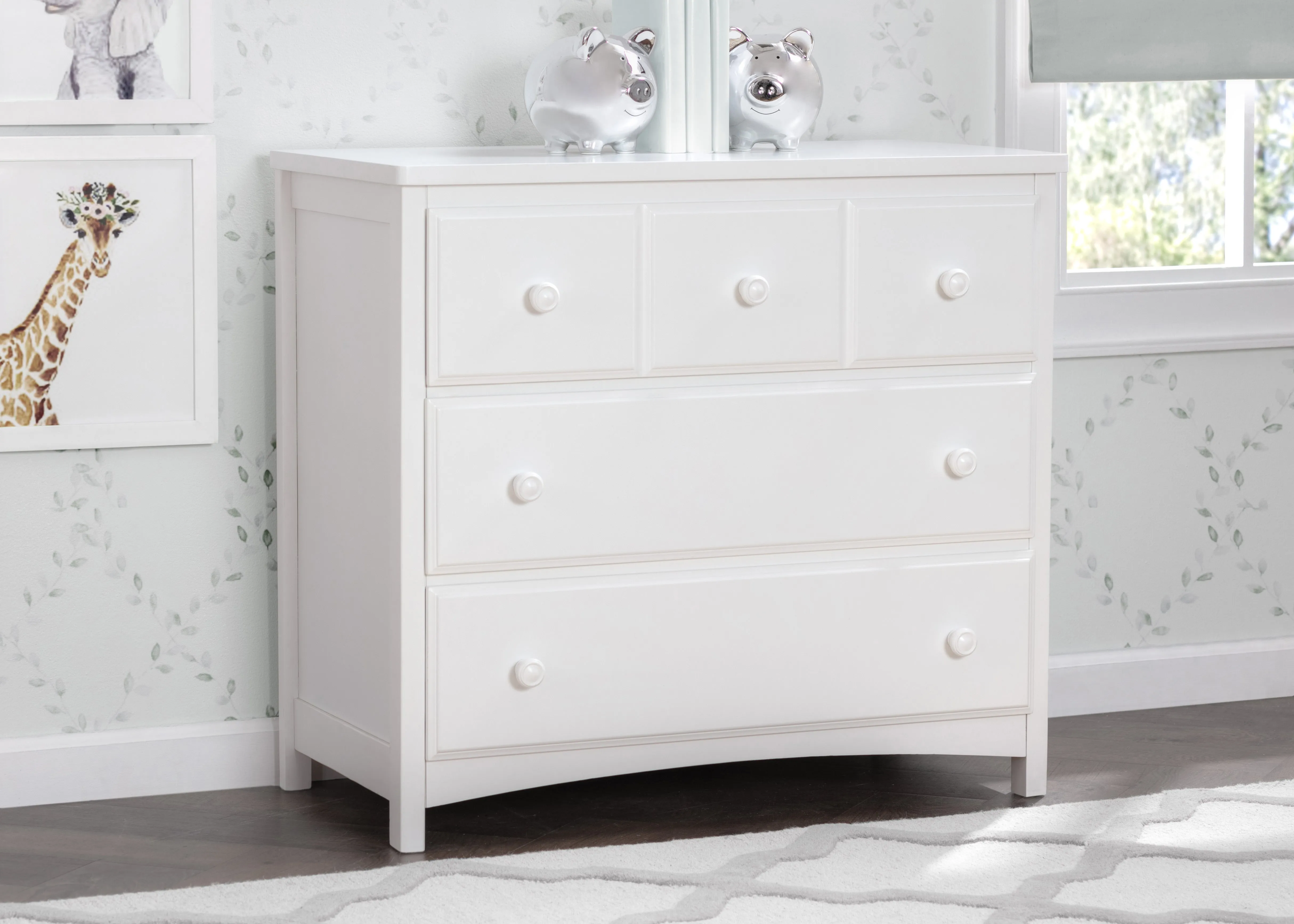 3 Drawer Dresser with Interlocking Drawers