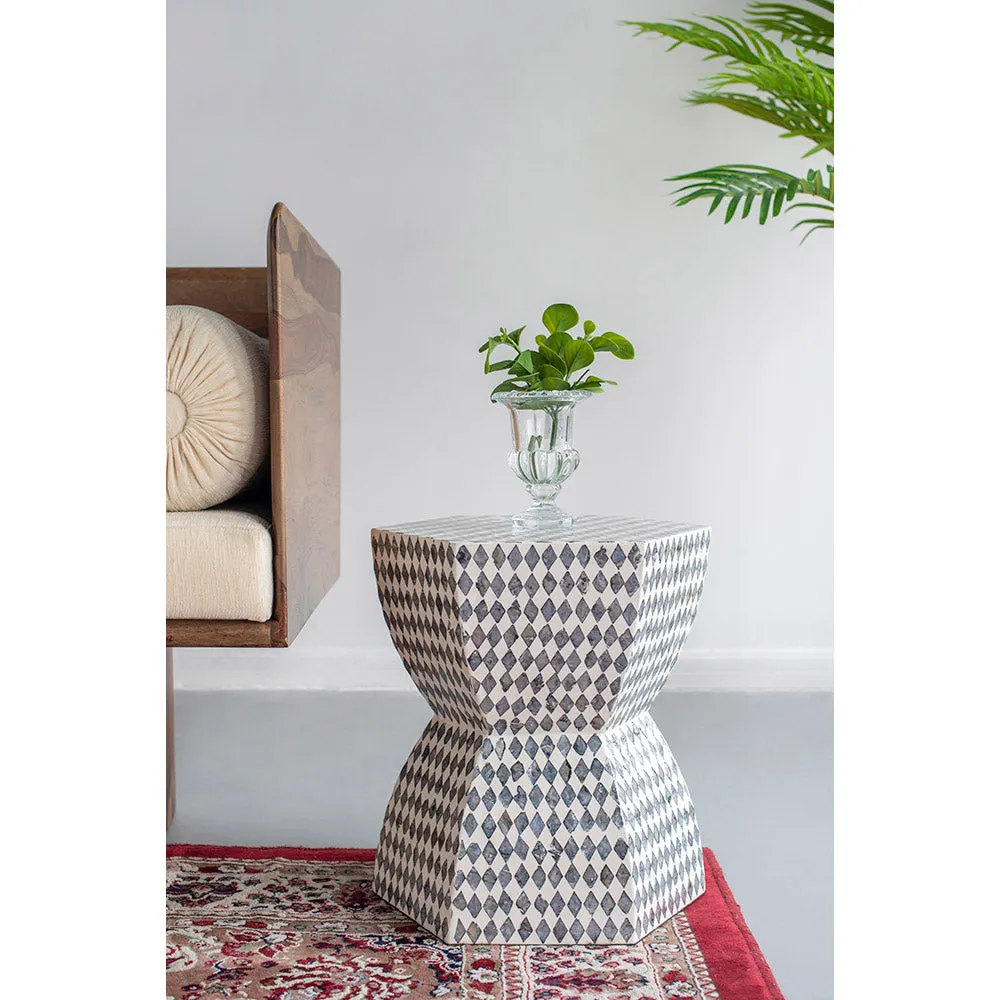 Checkmate Capiz Accent Stool/Table