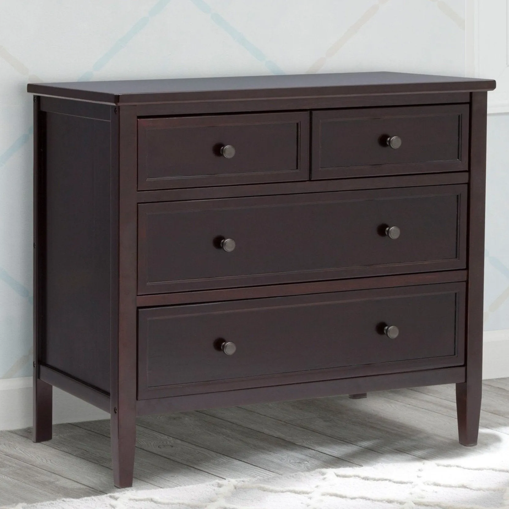 Classic 3 Drawer Dresser with Interlocking Drawers