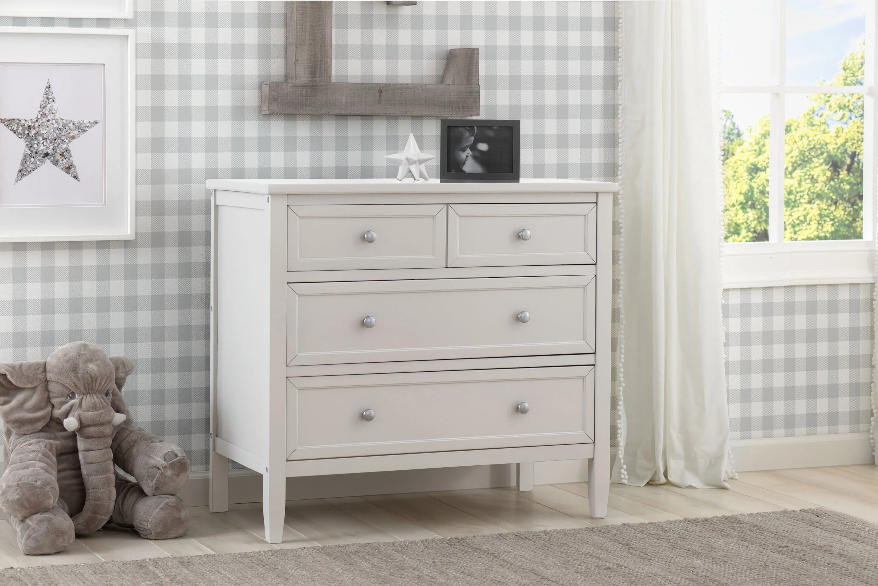 Epic 3 Drawer Dresser with Interlocking Drawers