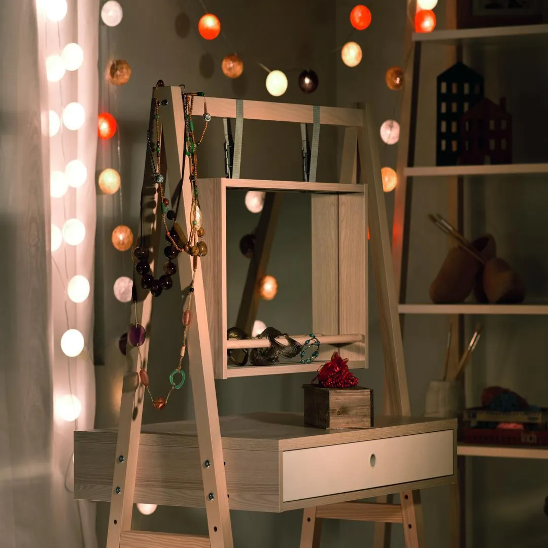 Spot Dressing Table with Mirror