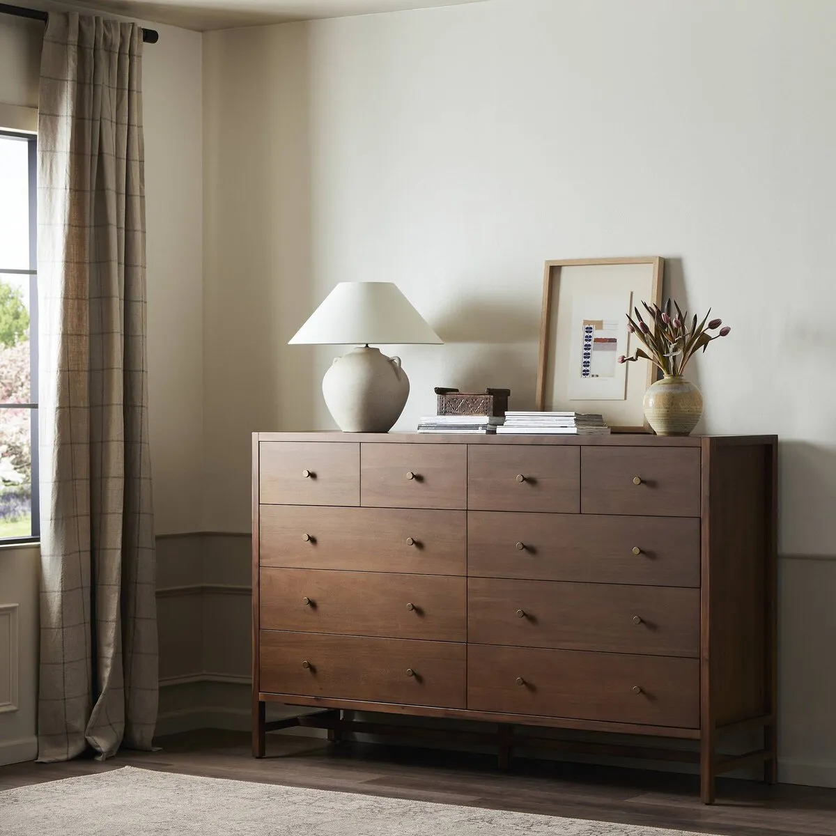 Sullivan 10 Drawer Dresser